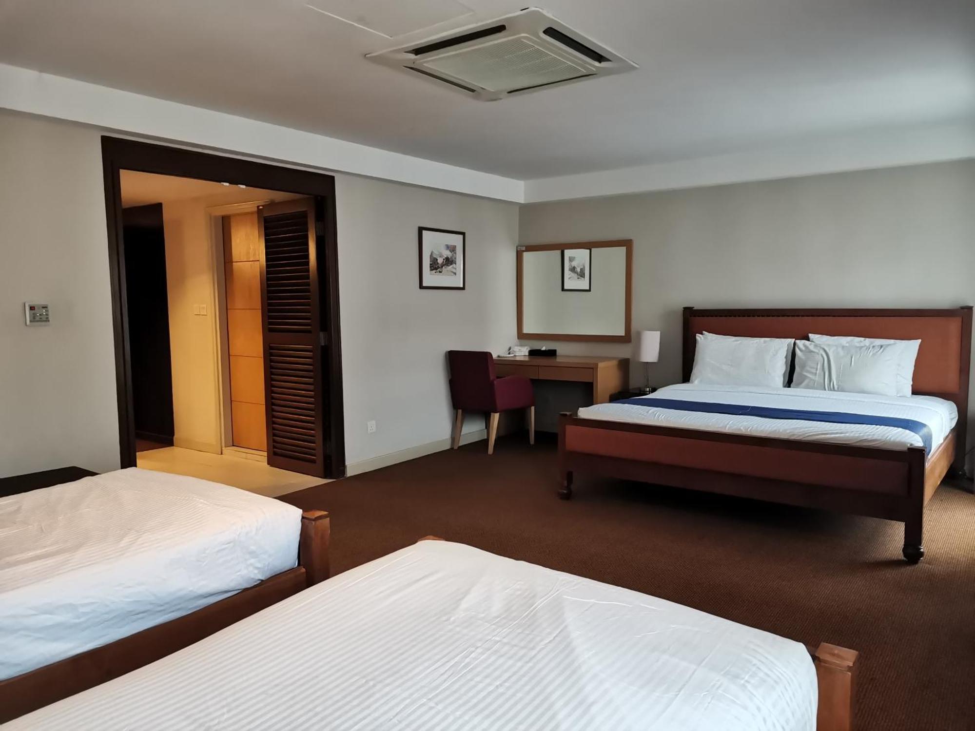 Hotel Seri Costa Malacca Extérieur photo
