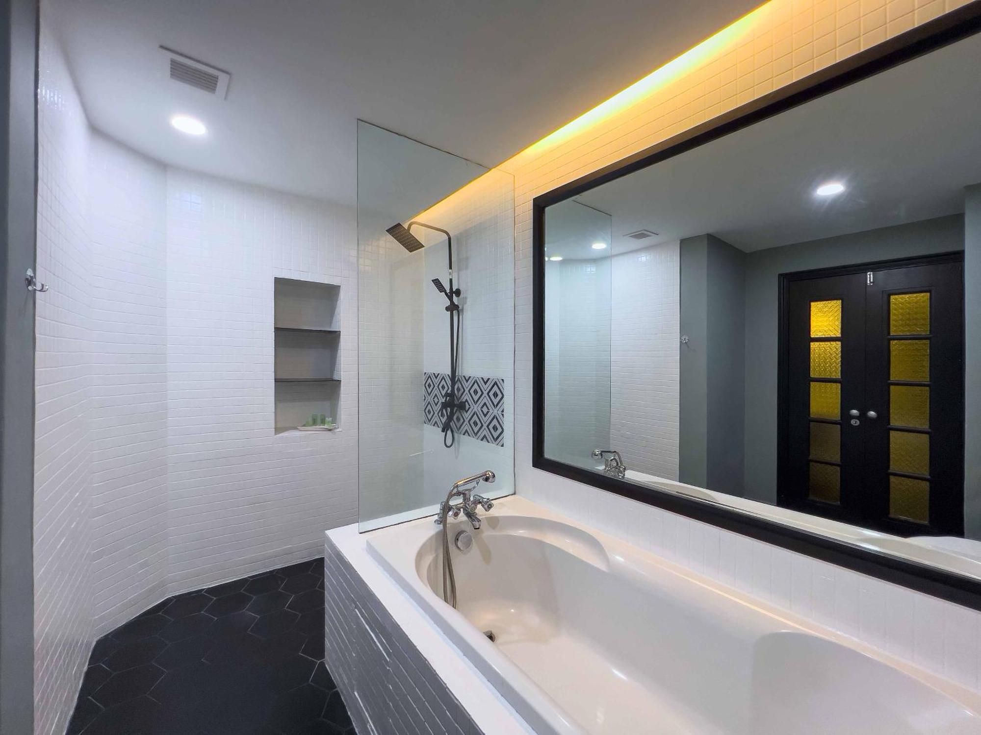 Hotel Seri Costa Malacca Extérieur photo